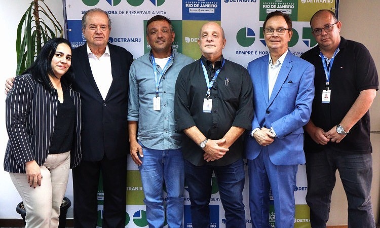 Presidente do Detran se reúne com presidente do sindicato de leiloeiros e representantes