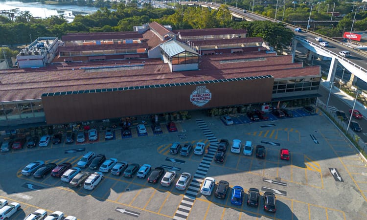vista aérea do mercado municipal de Niterói